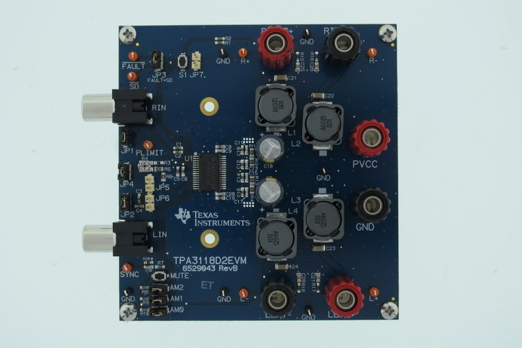 TPA3118D2 评估模块包含一个 30W D 类立体声音频功率放大器和安装在电路板上的少量外部组件,它可用于直接驱动扬声器,这是借助用作输入的外部模拟音频源实现的。EVM 的默认输出滤波器配置支持 LC 滤波器操作,但是也可轻松地配置为支持无滤波器操作。EVM 也可配置成 60W D 类单声道音频功率放大器。 设计人员可以使用 TPA3118D2EVM 快速评估声音质量并验证其应用的规格。另外,TPA3118D2EVM 用户指南还包含用作参考设计的原理图、布局和物料清单。